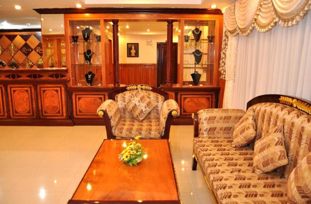Jun Yue Hotel Πνομ Πενχ Εξωτερικό φωτογραφία